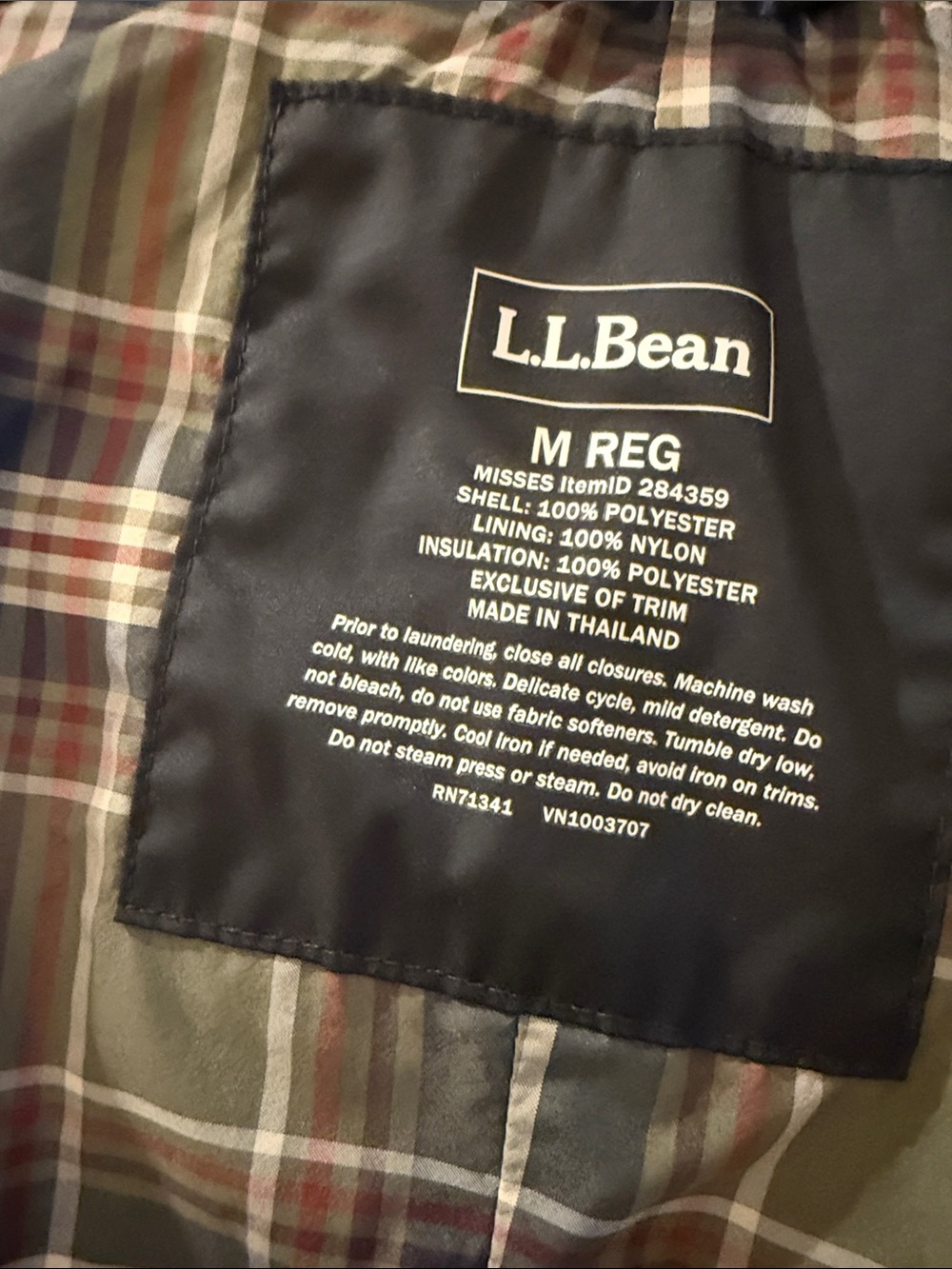Classic LL Bean Quilted Women's Jacket - Picture 5 of 9